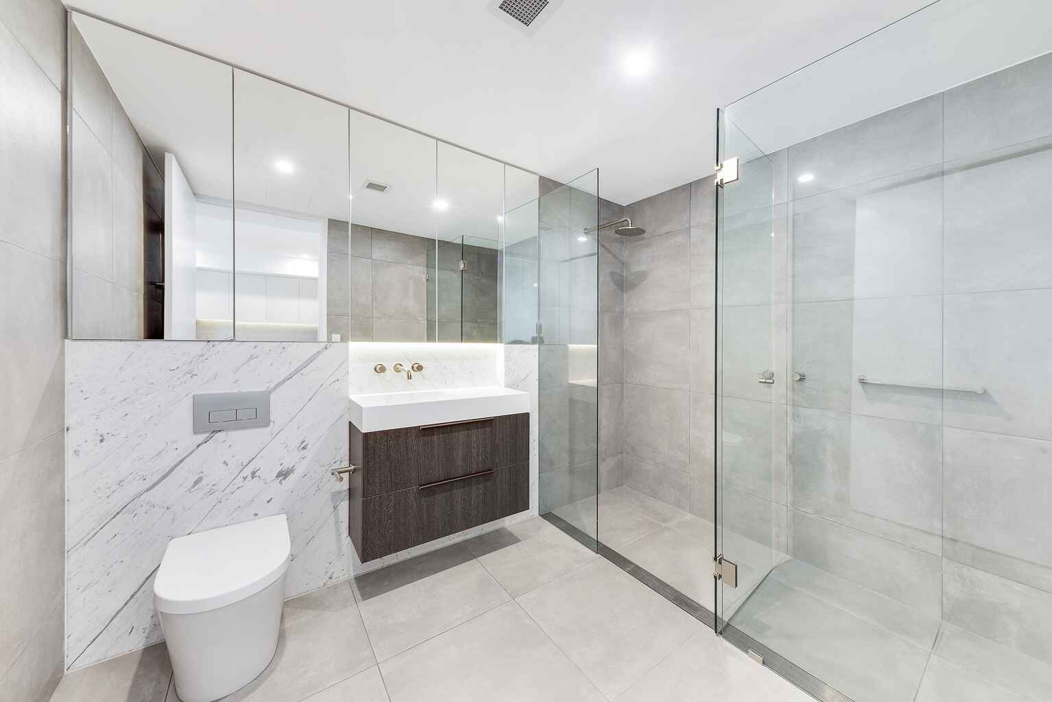 7/52 Eastern Valley Way Northbridge