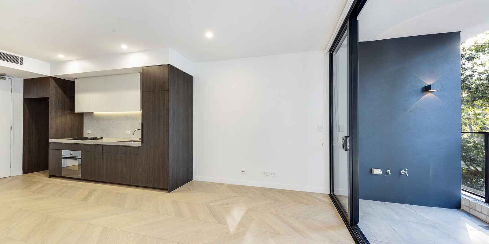 7/52 Eastern Valley Way Northbridge