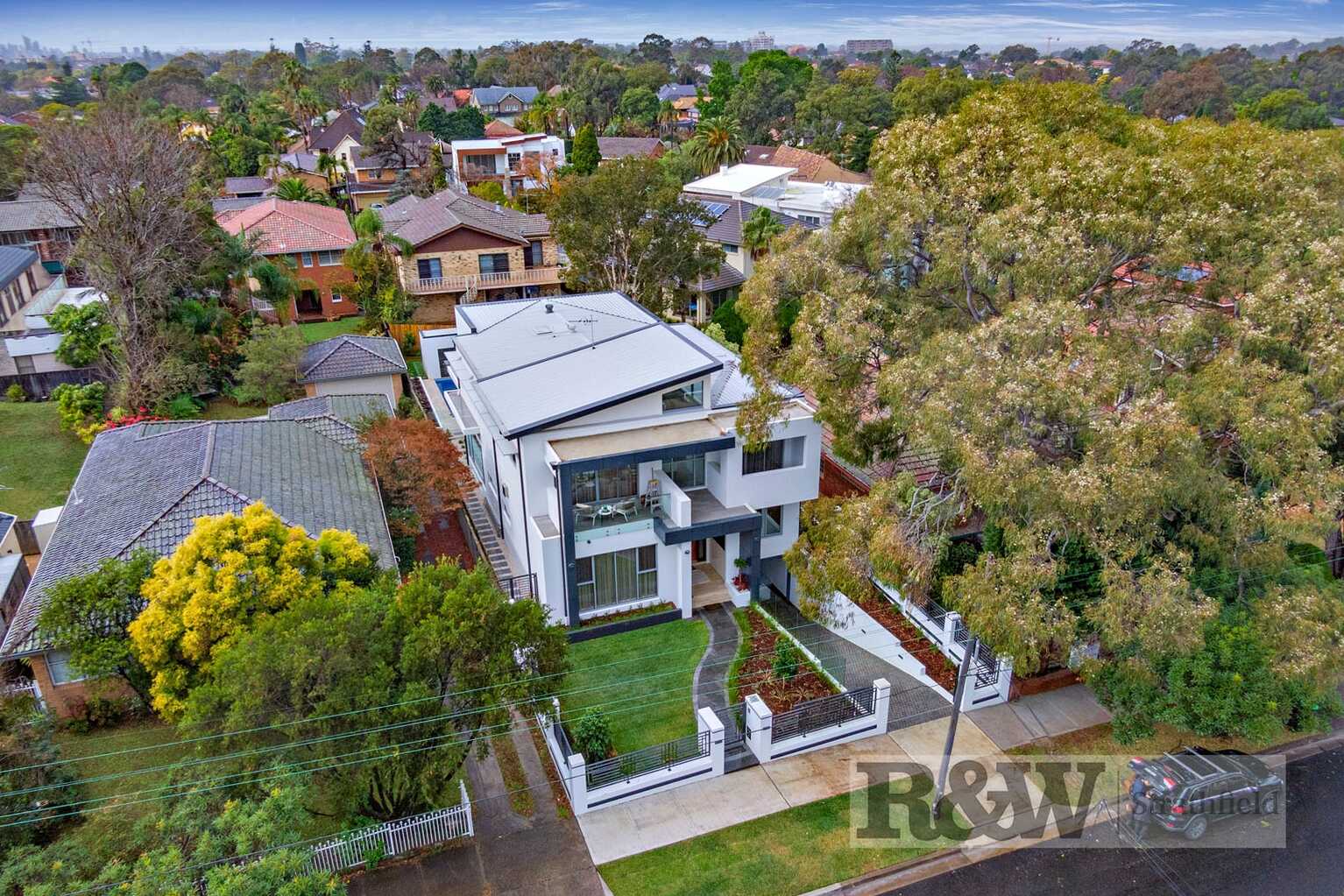 10 CHALMERS ROAD Strathfield