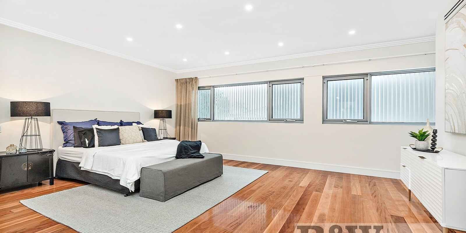 10 CHALMERS ROAD Strathfield