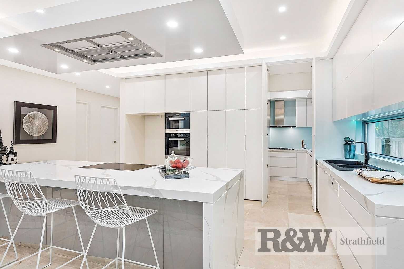 10 CHALMERS ROAD Strathfield