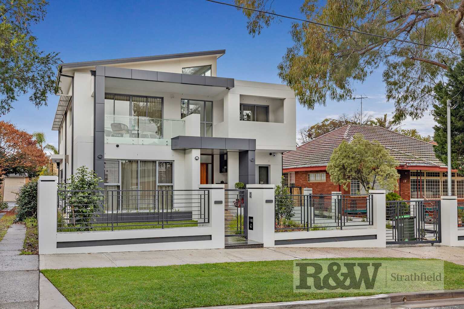 10 CHALMERS ROAD Strathfield