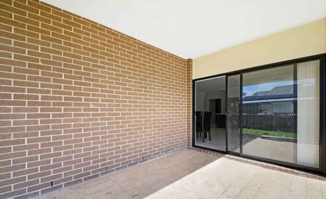 17 Pioneer Drive Carnes Hill 17 Pioneer Drive Carnes Hill