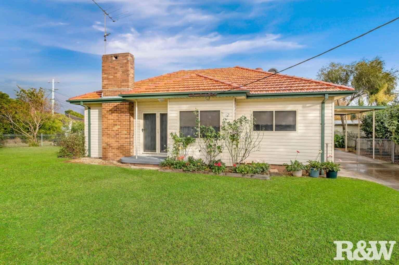 14 Doonside Road Doonside 14 Doonside Road Doonside