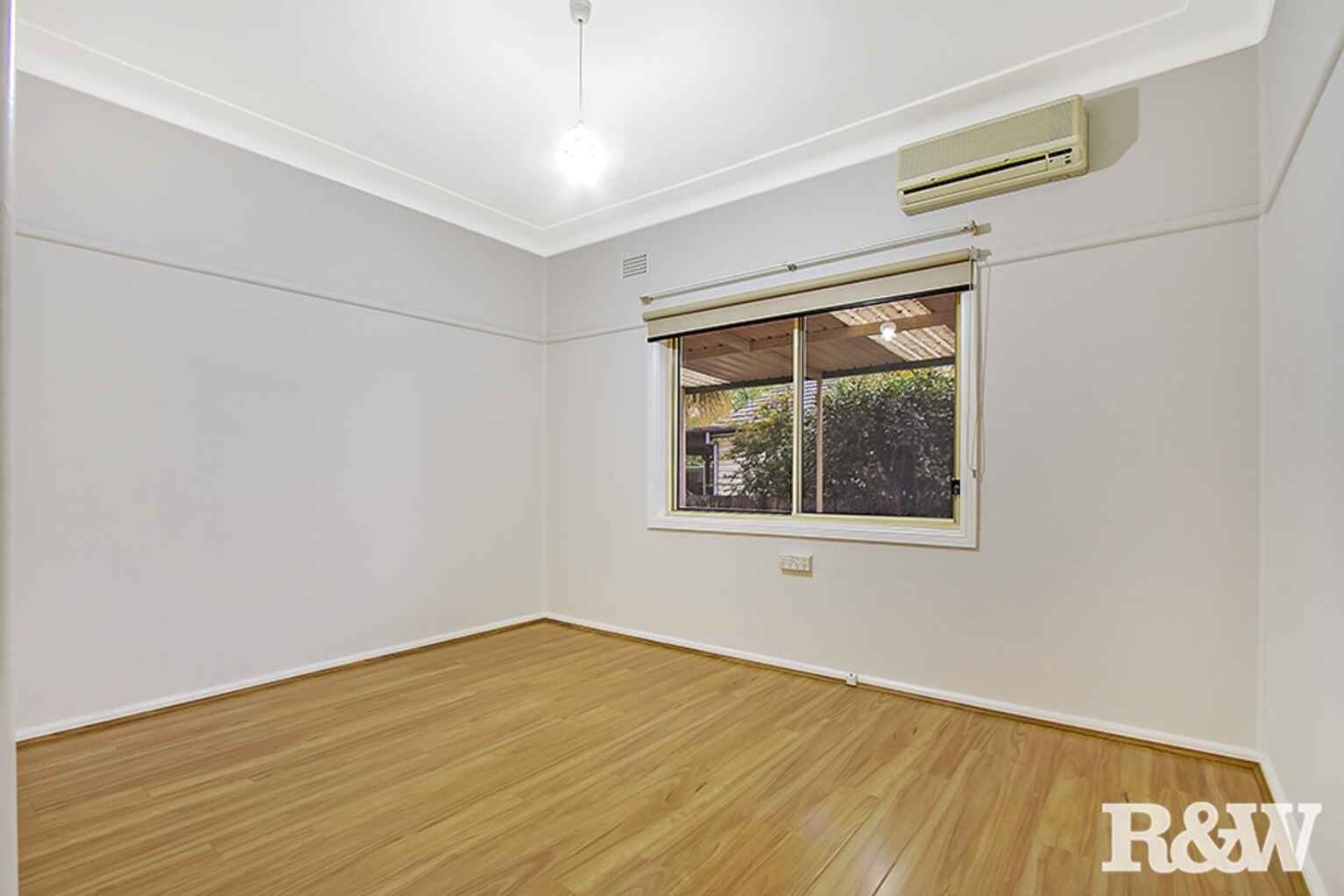 14 Doonside Road Doonside 14 Doonside Road Doonside