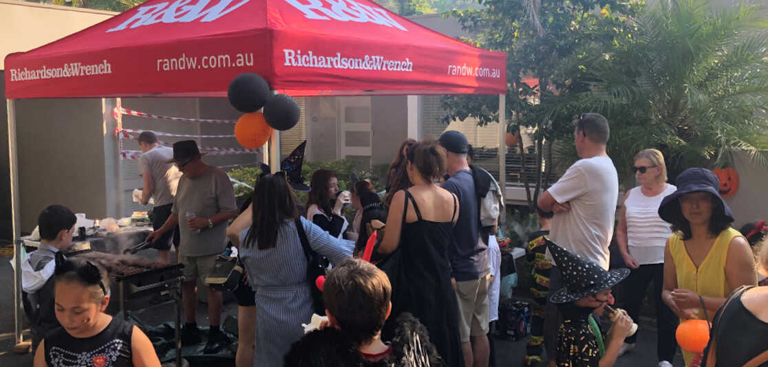 R&W St Ives puts some sizzle into Halloween fright night
