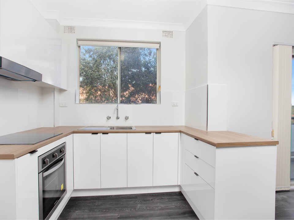 6/5 Maxim Street West Ryde
