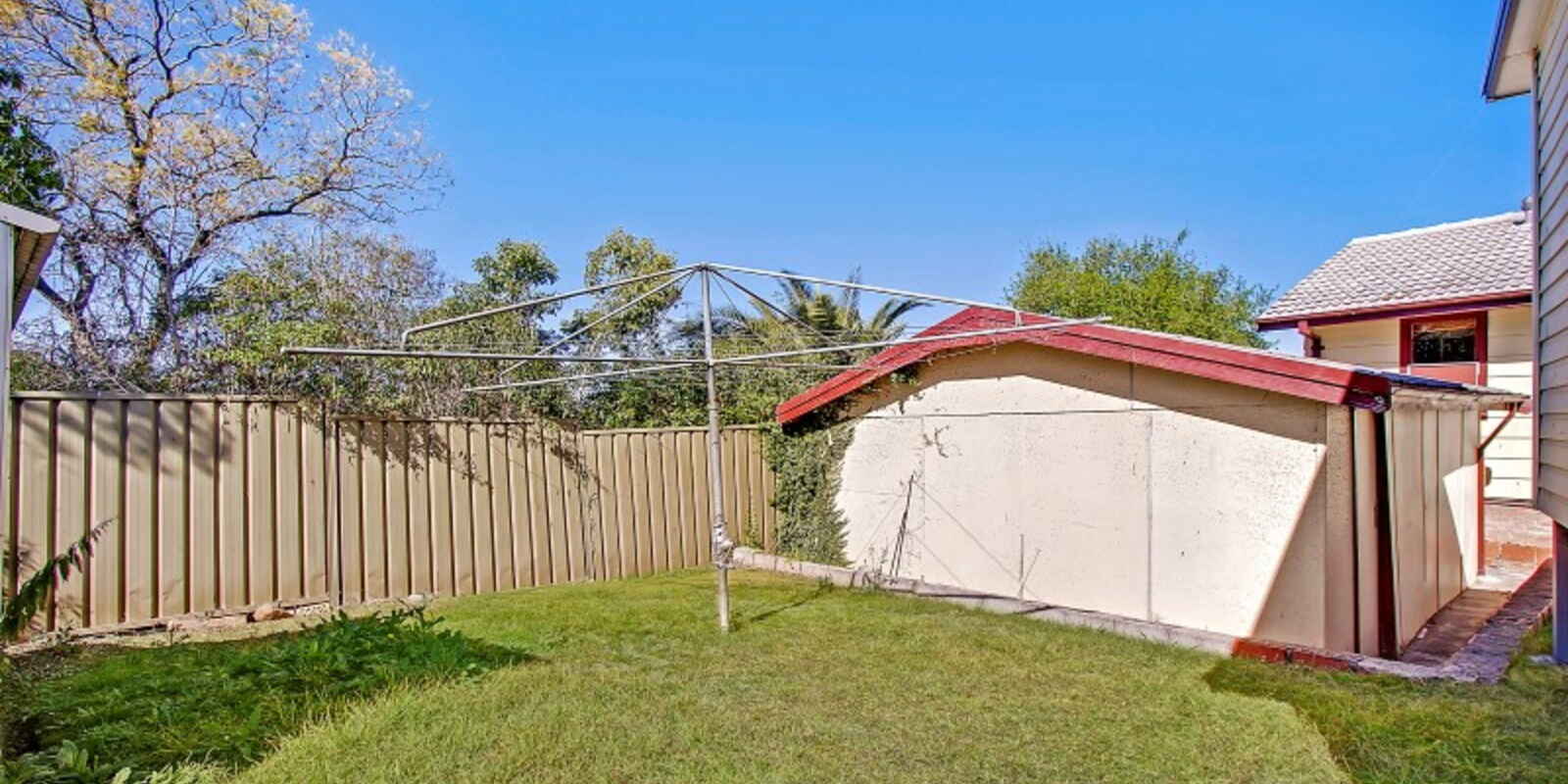 20 Mikkelsen Avenue Tregear