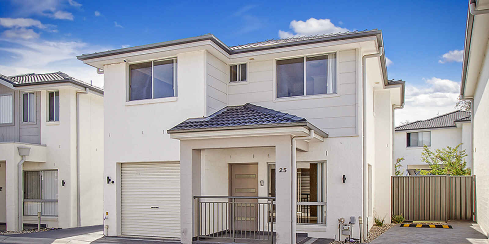 25/30 Australis Drive Ropes Crossing