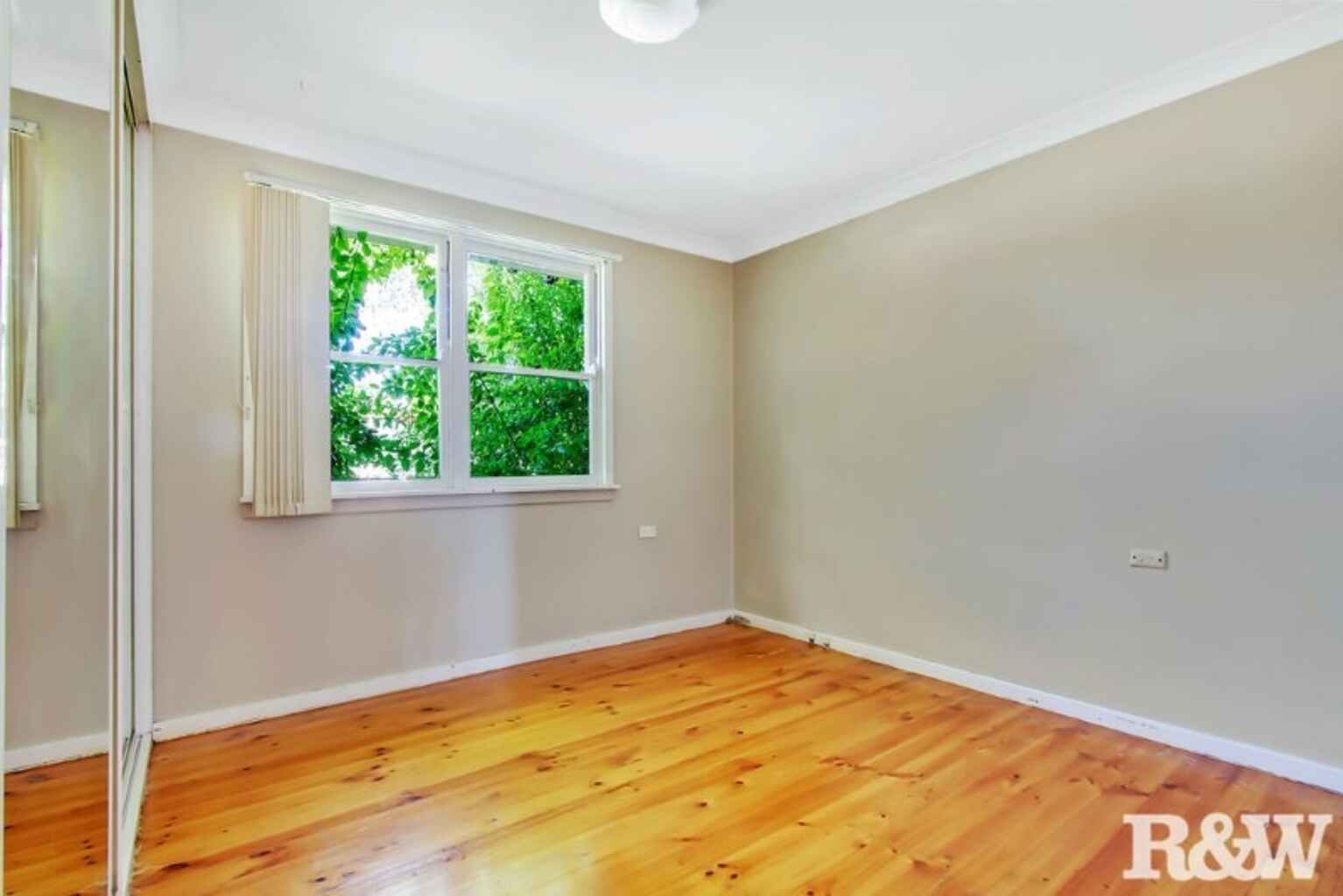 39 Lingayen Avenue Lethbridge Park