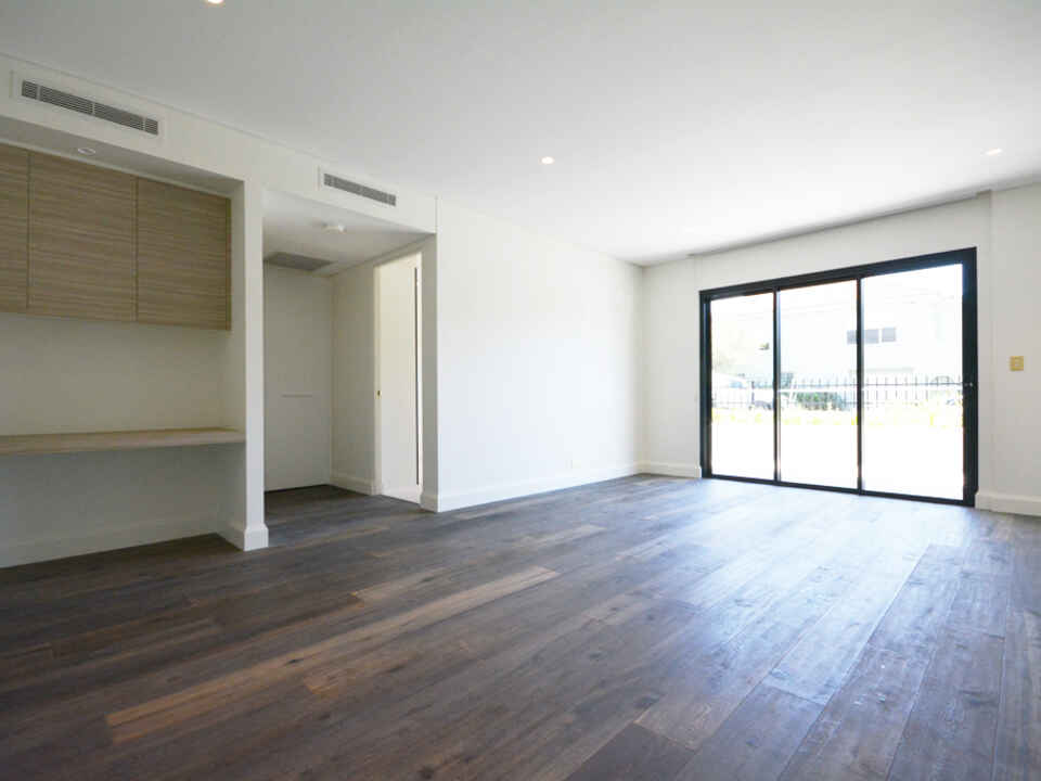 2/403 Old South Head Road North Bondi