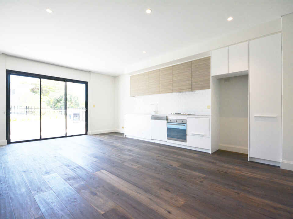 2/403 Old South Head Road North Bondi