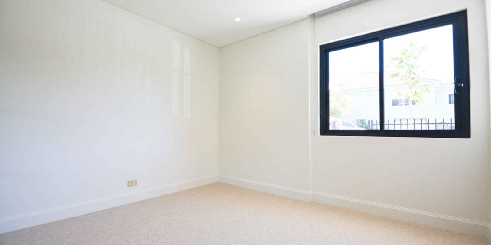 2/403 Old South Head Road North Bondi