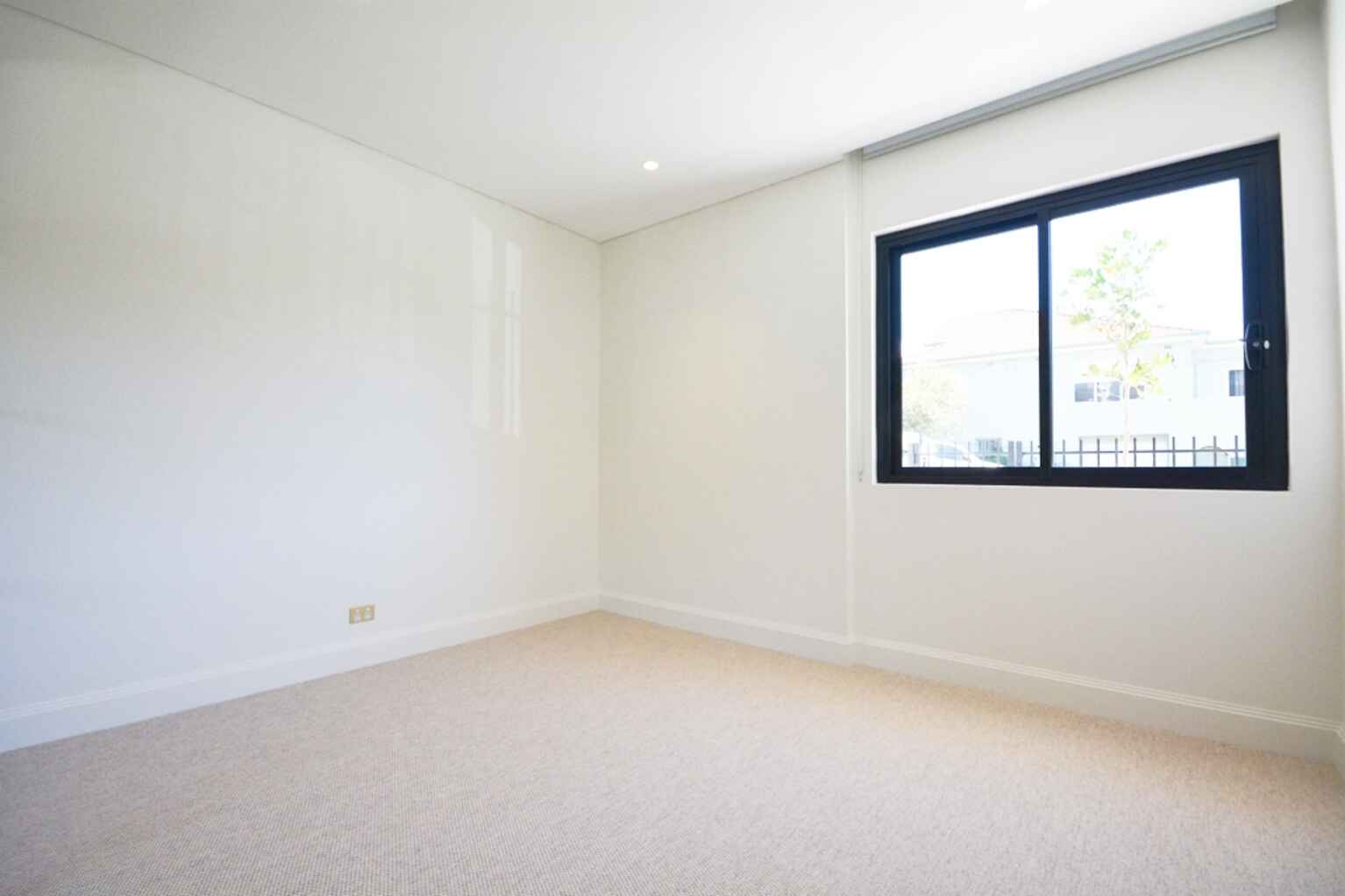 2/403 Old South Head Road North Bondi