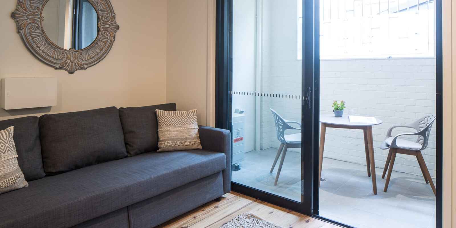 G05/29 Station St Newtown G05/29 Station St Newtown