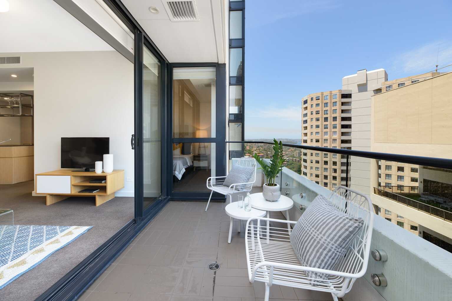   1406/138  Walker Street North Sydney