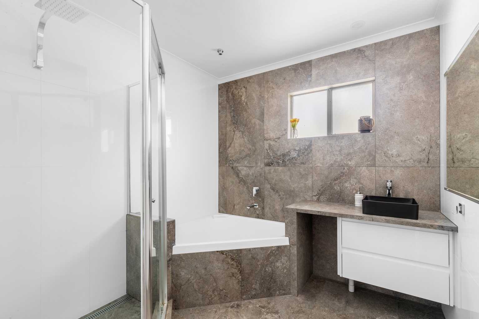 215-219 Fairhill Road Ninderry