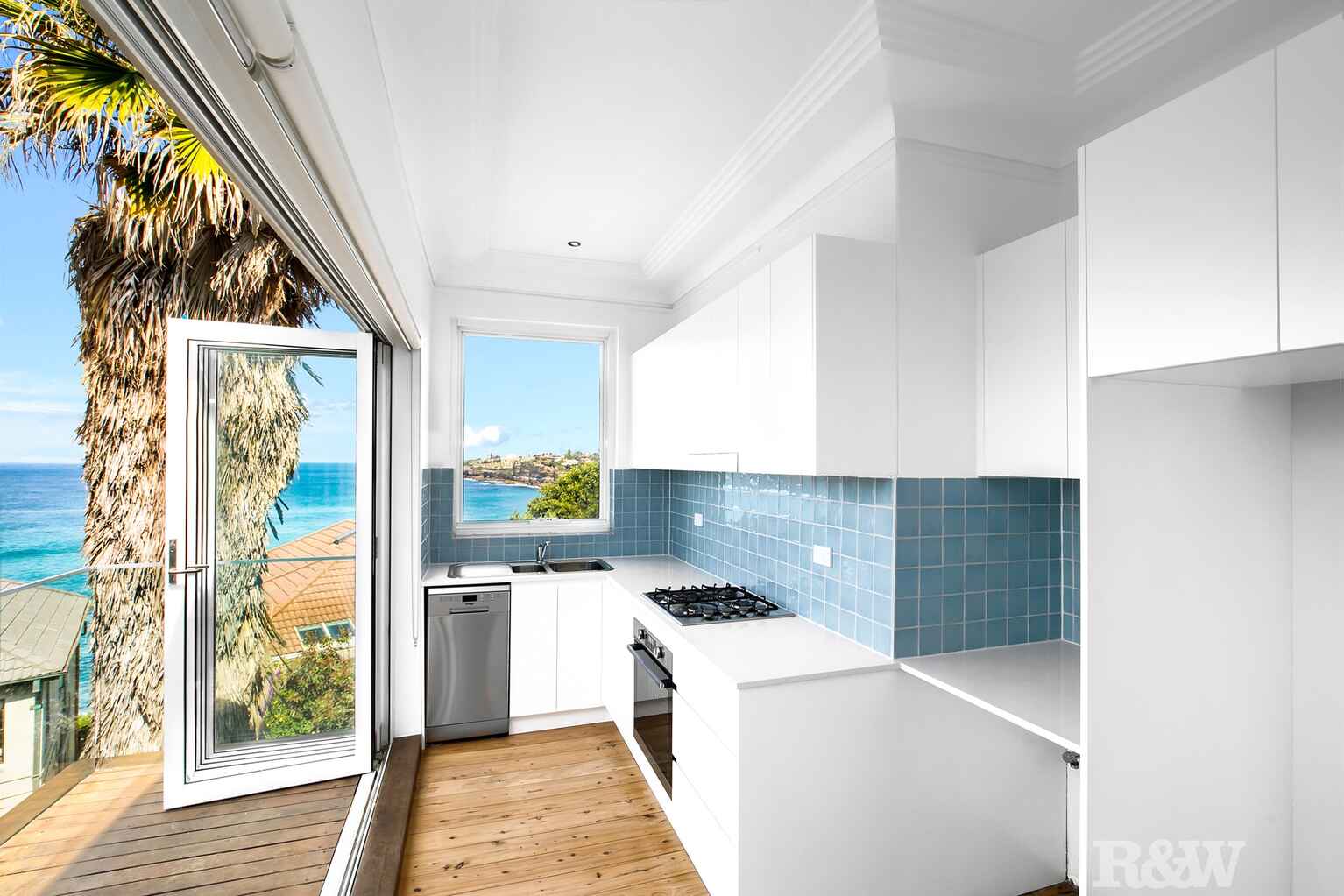 4/17 Alexander Street Tamarama