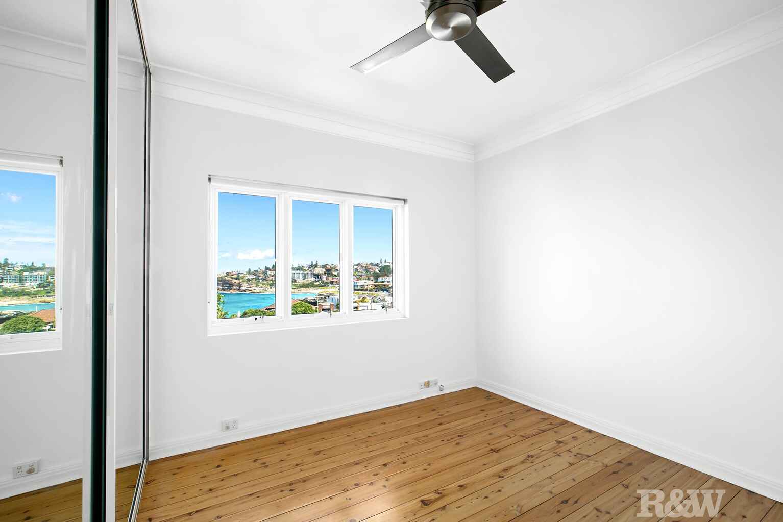 4/17 Alexander Street Tamarama