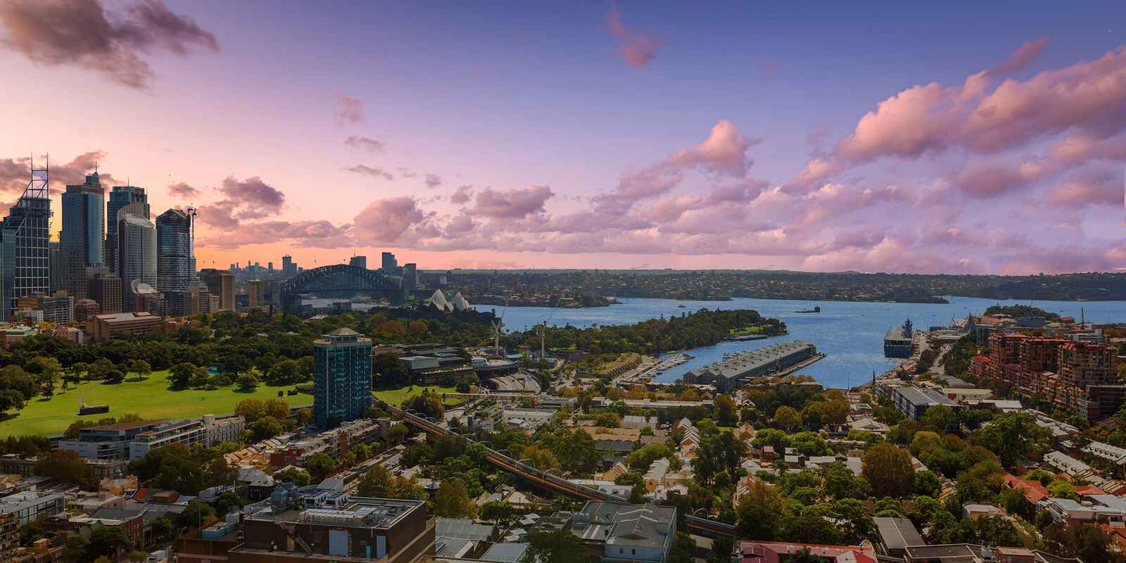 2302/184 Forbes Street Darlinghurst