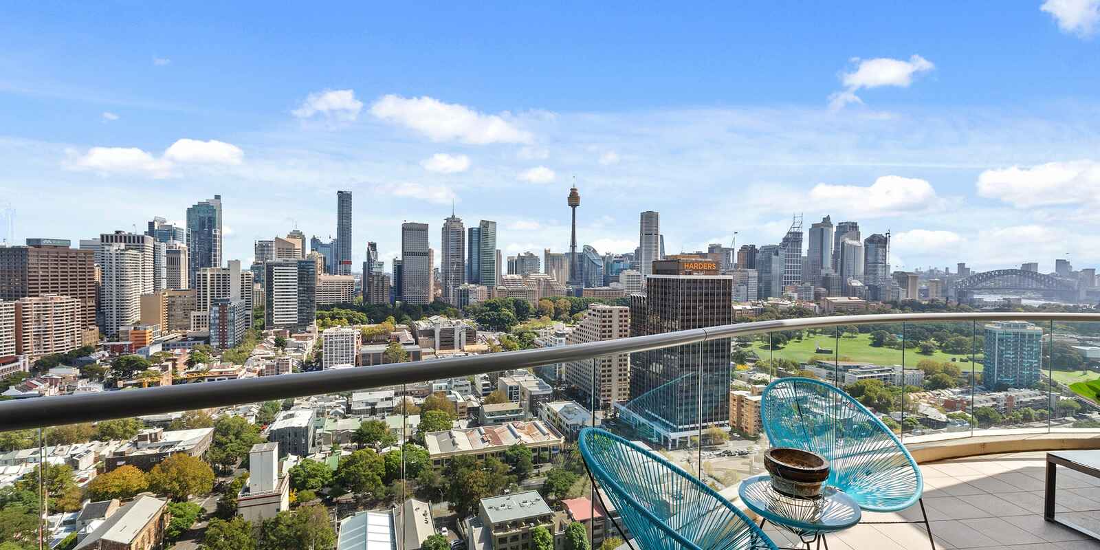 2302/184 Forbes Street Darlinghurst