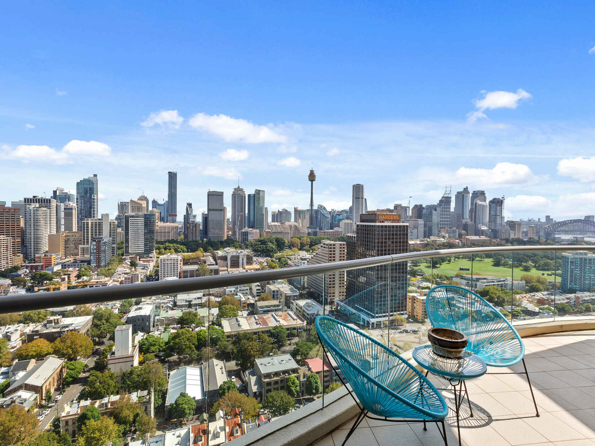 2302/184 Forbes Street Darlinghurst