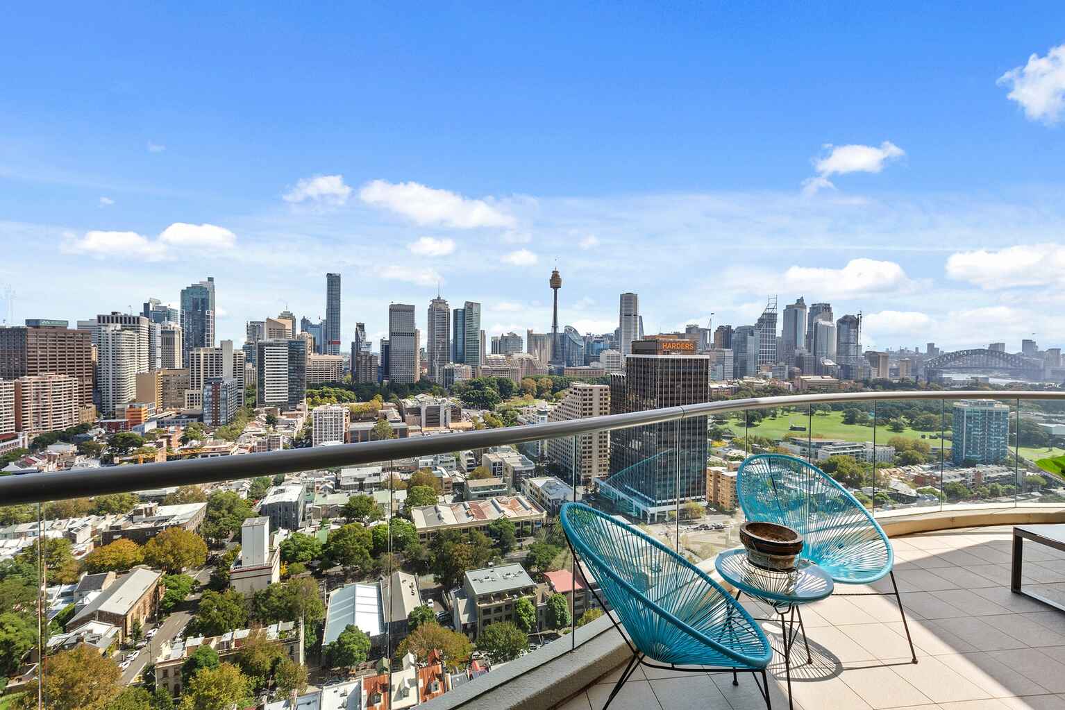 2302/184 Forbes Street Darlinghurst