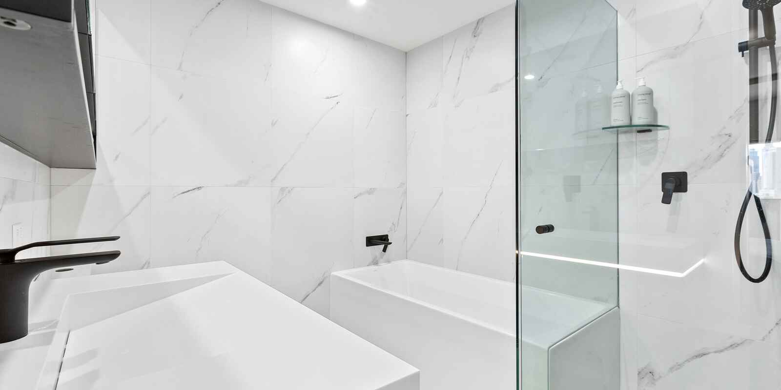 2302/184 Forbes Street Darlinghurst