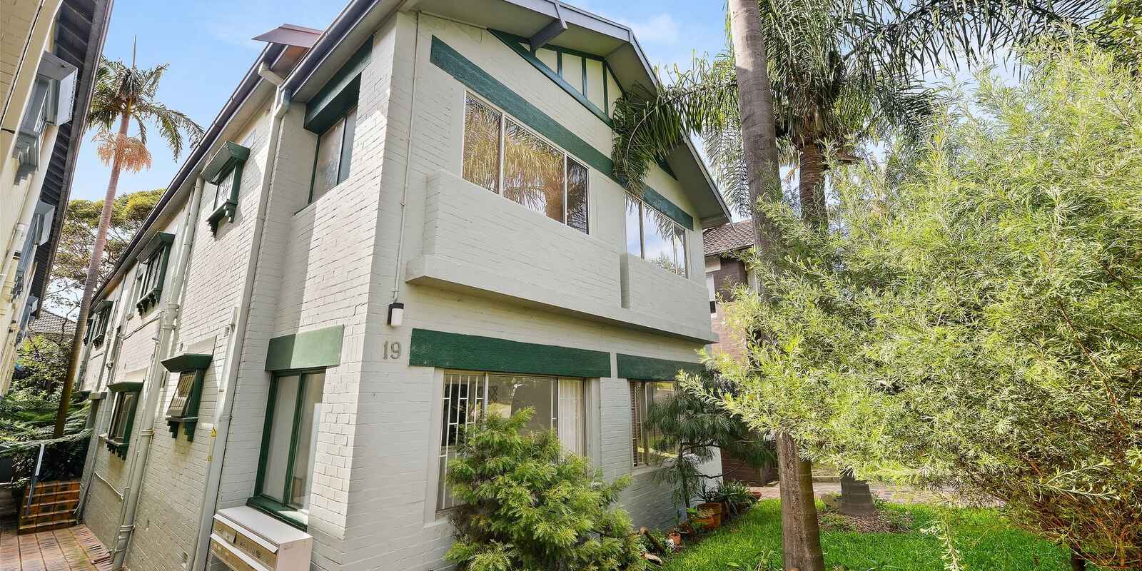 1/19 Sir Thomas Mitchell Road Bondi Beach