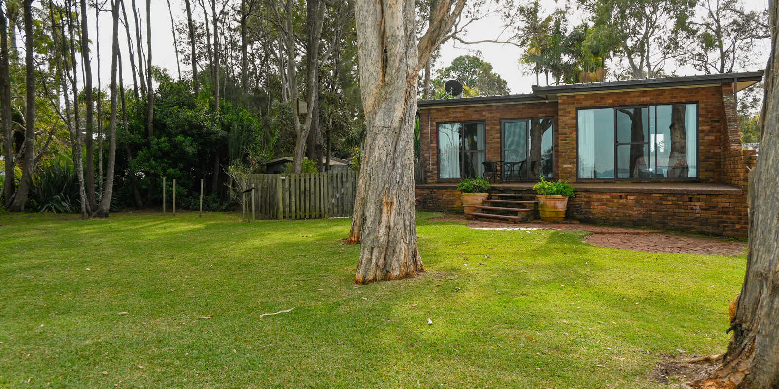284 Tuggerawong Road Tuggerawong