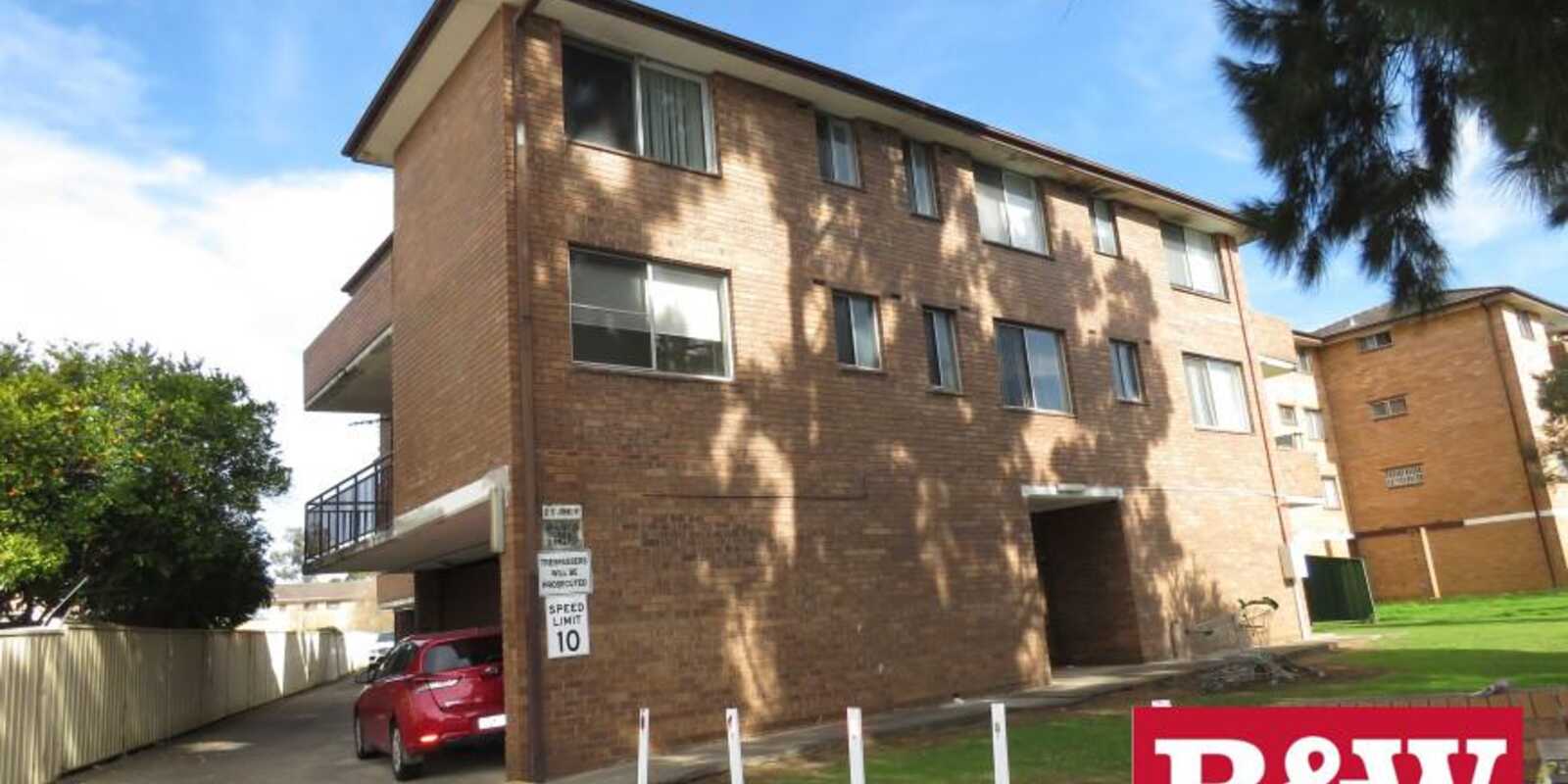 3/2 St Johns Road Cabramatta