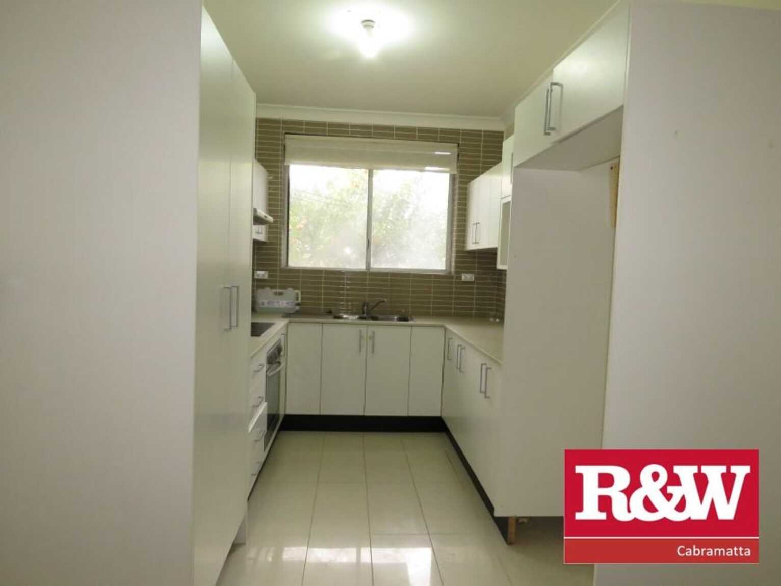 3/2 St Johns Road Cabramatta