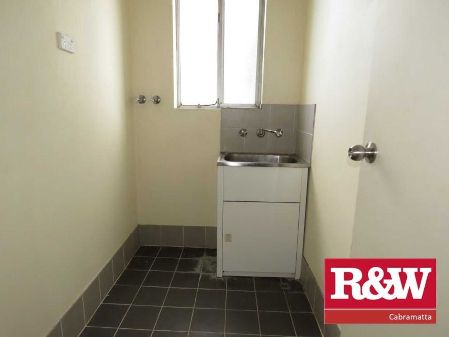 3/2 St Johns Road Cabramatta