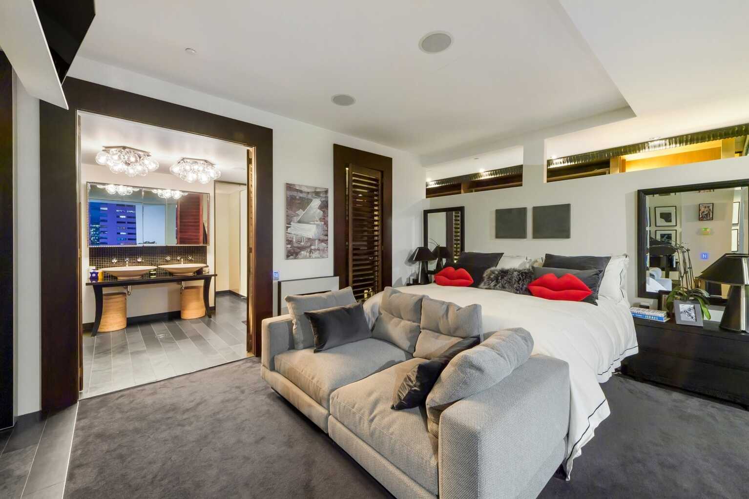 1601/227 Victoria Street Darlinghurst