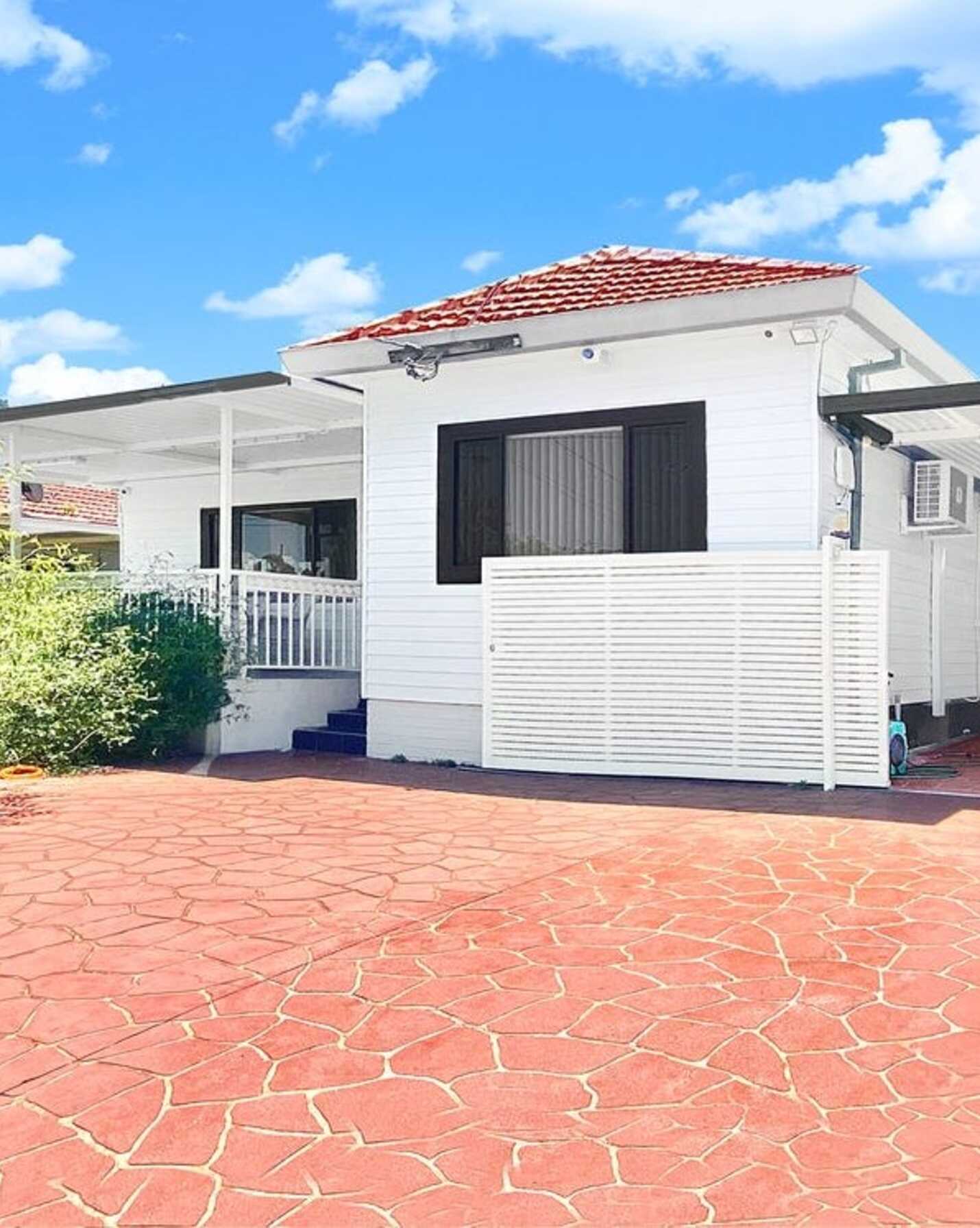 17 Orchid Road Guildford, Guildford - Image 1