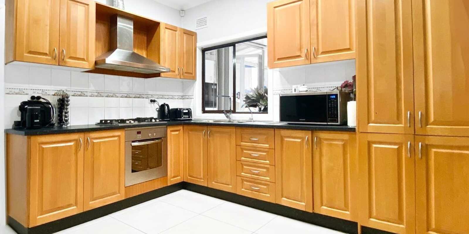 17 Orchid Road Guildford