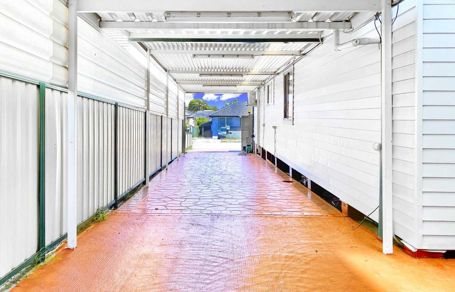 17 Orchid Road Guildford