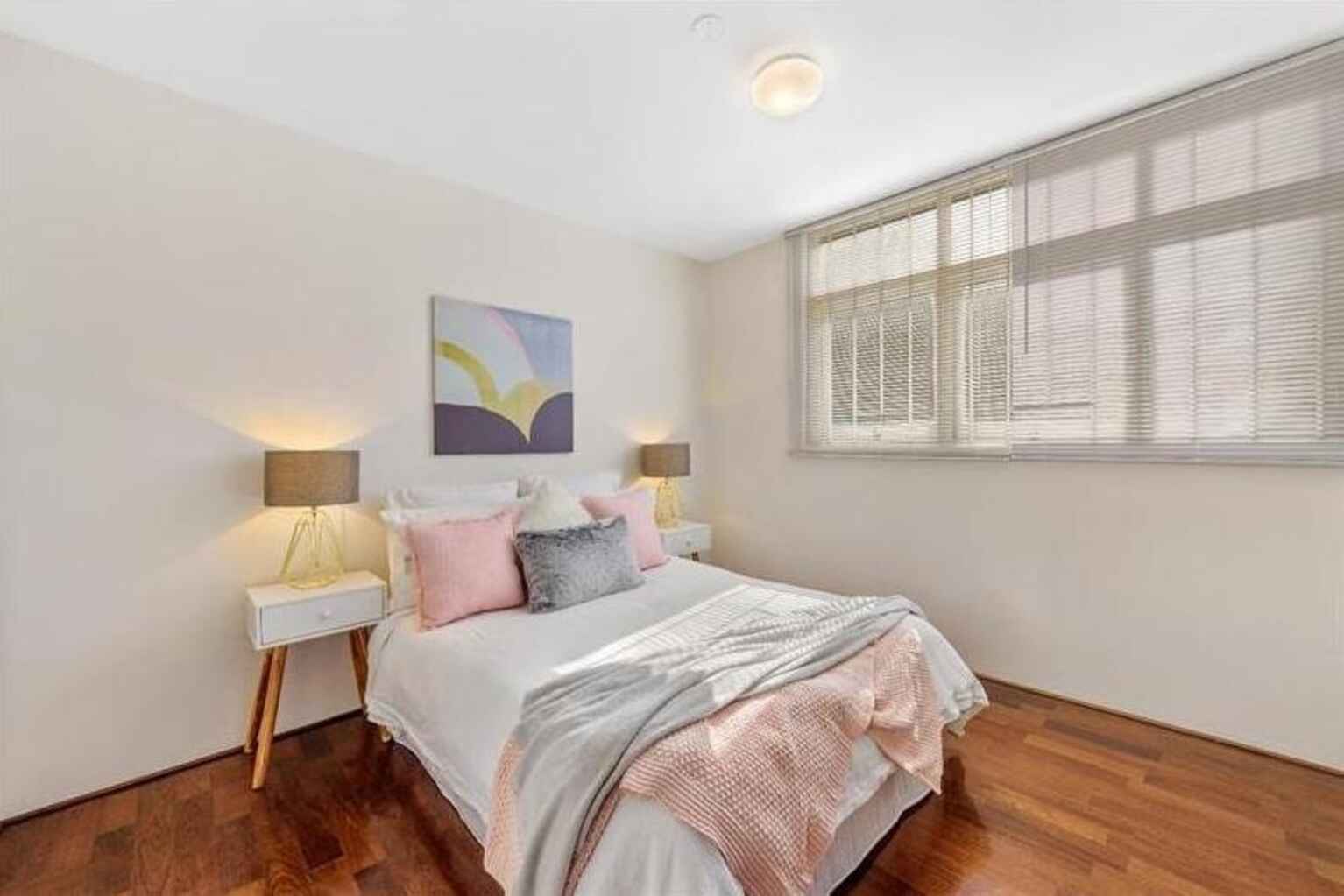 4/51 Roslyn Gardens  Elizabeth Bay