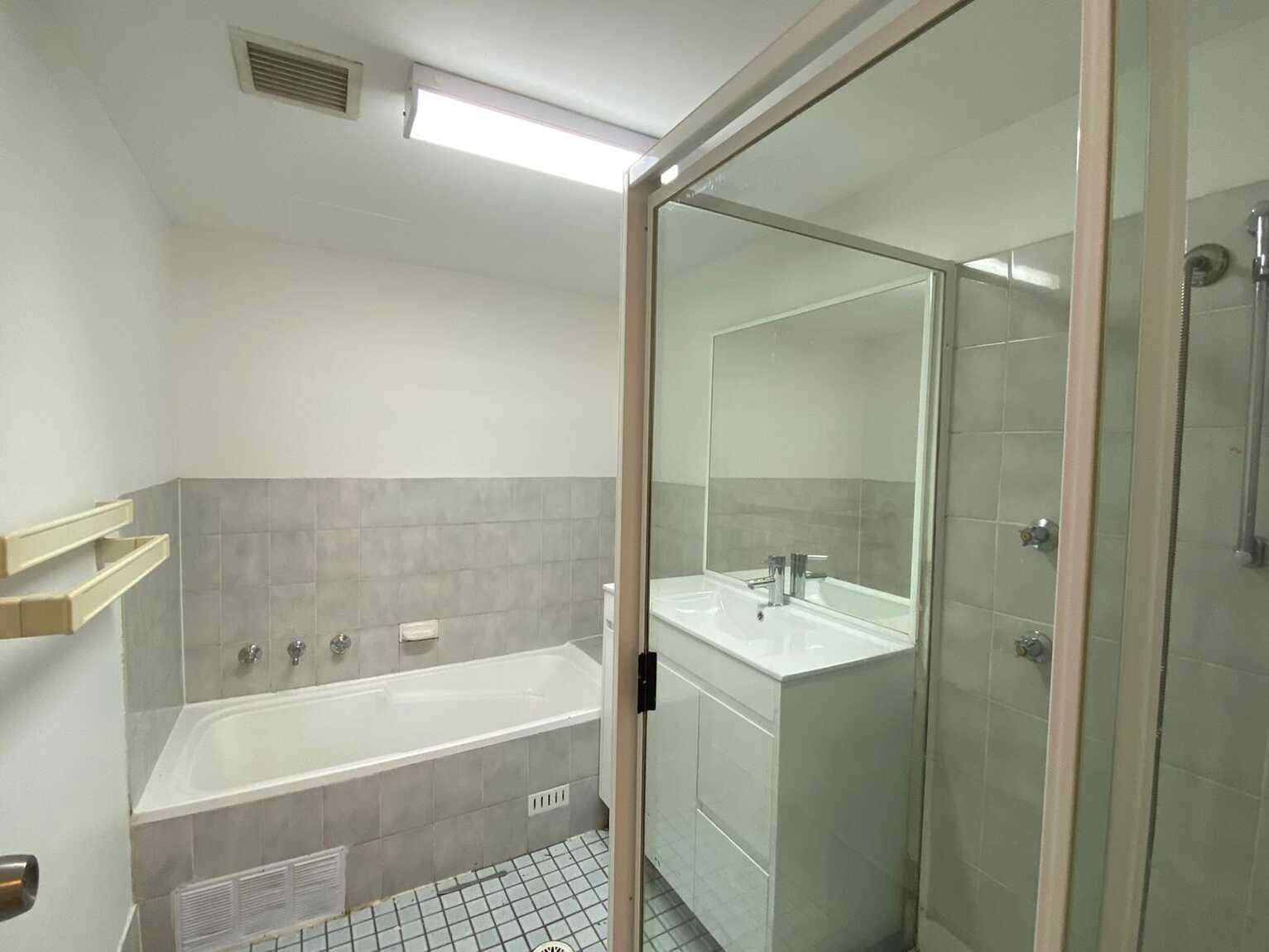 28/1-3 Priddle Street Westmead