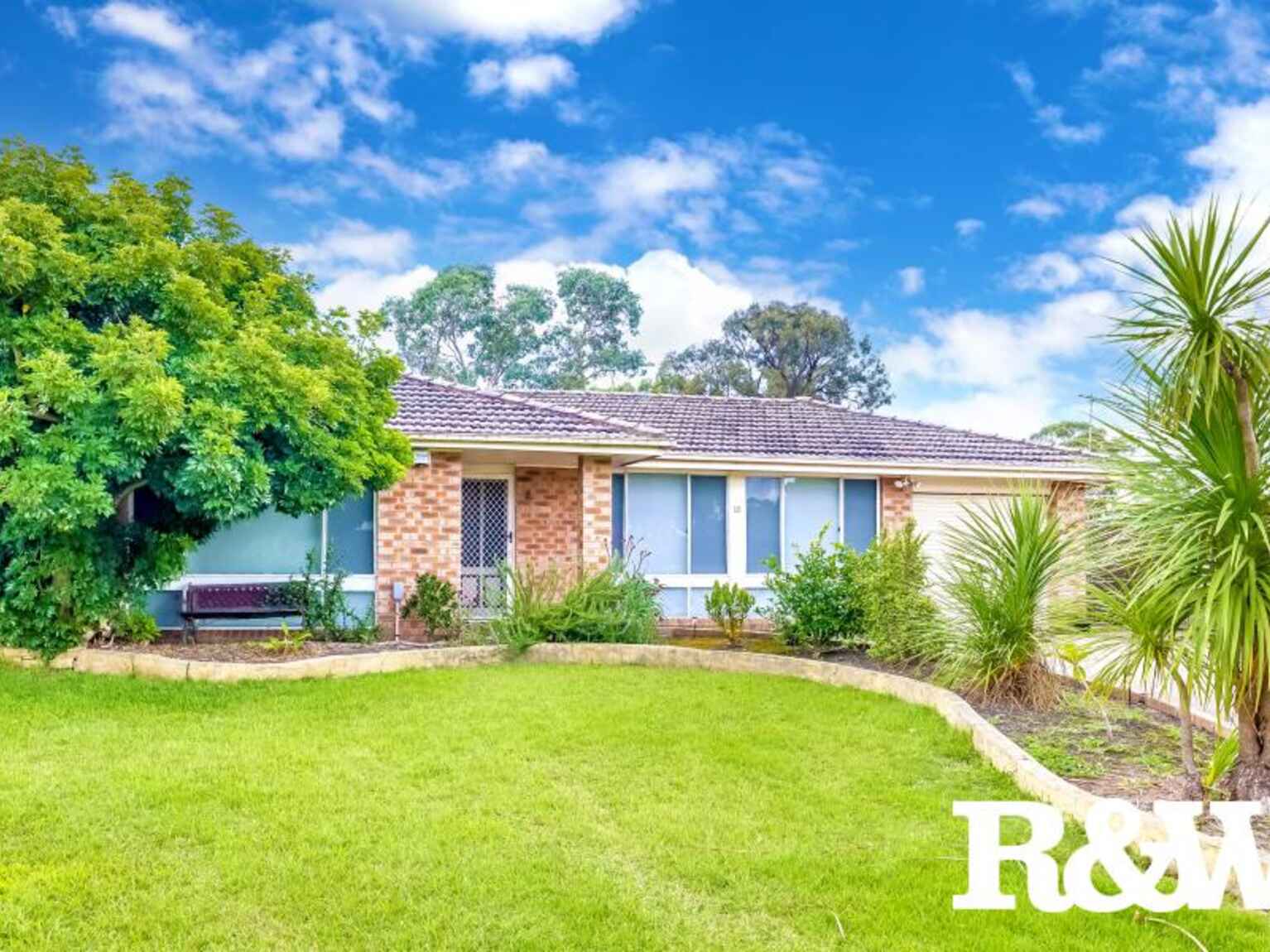 16 Speers Crescent Oakhurst