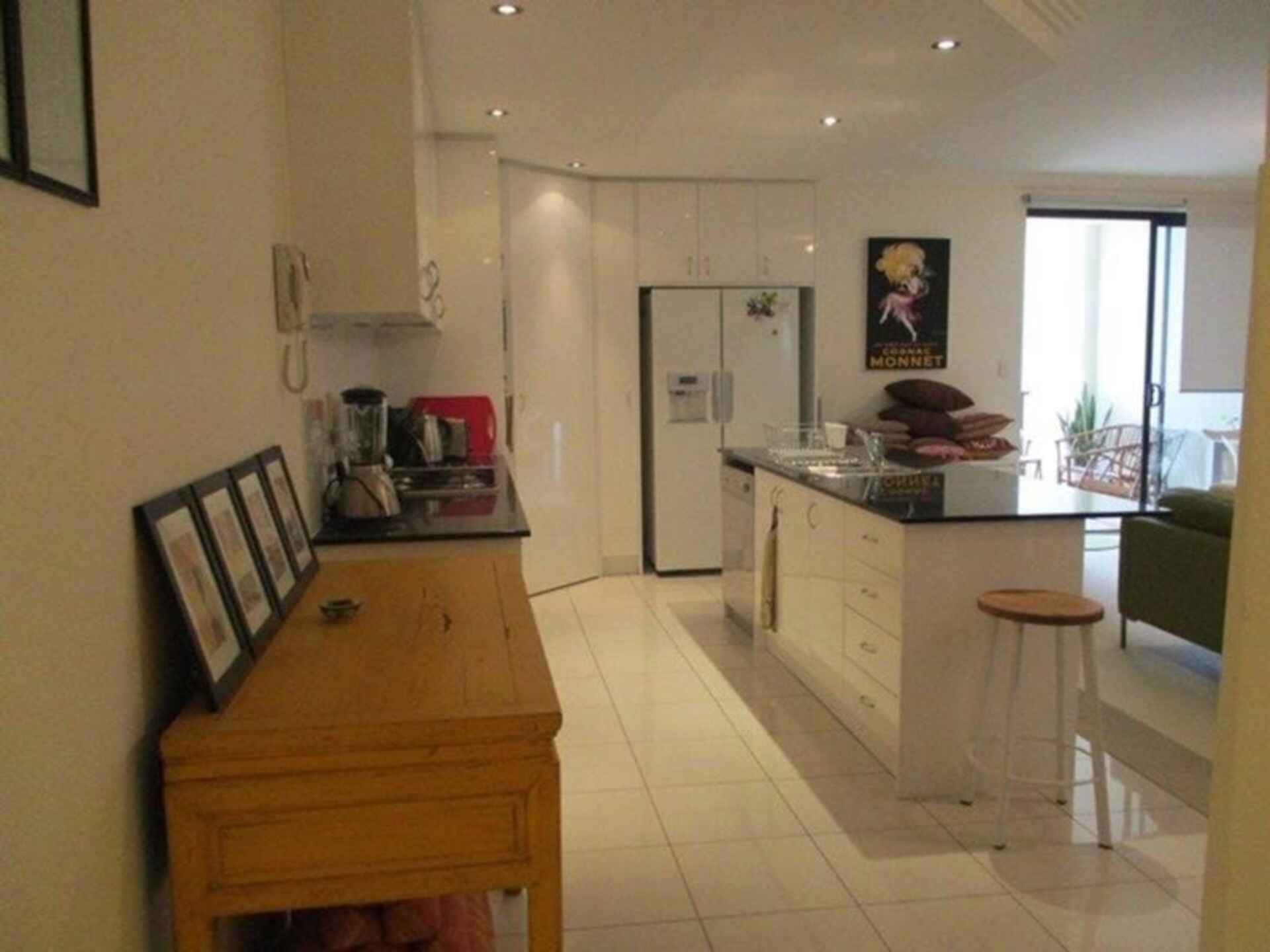 13/6 Edmondstone Street South Brisbane