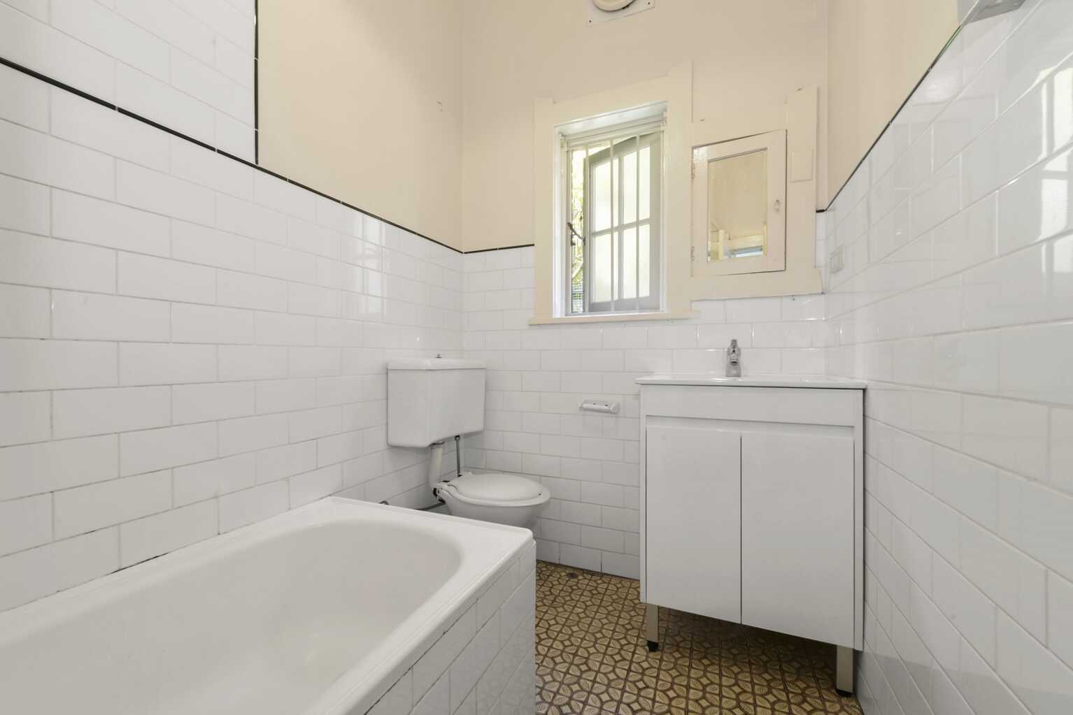 6/79 Oakley Road North Bondi