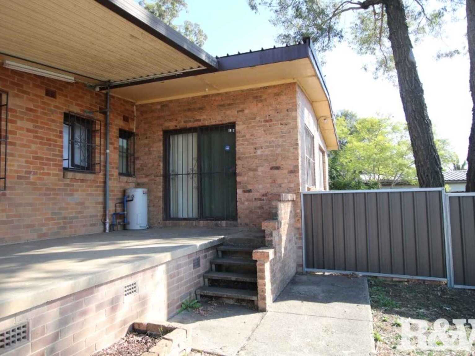 61A Siemens Crescent Emerton