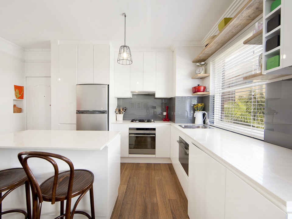 11/17 Penkivil Street Bondi