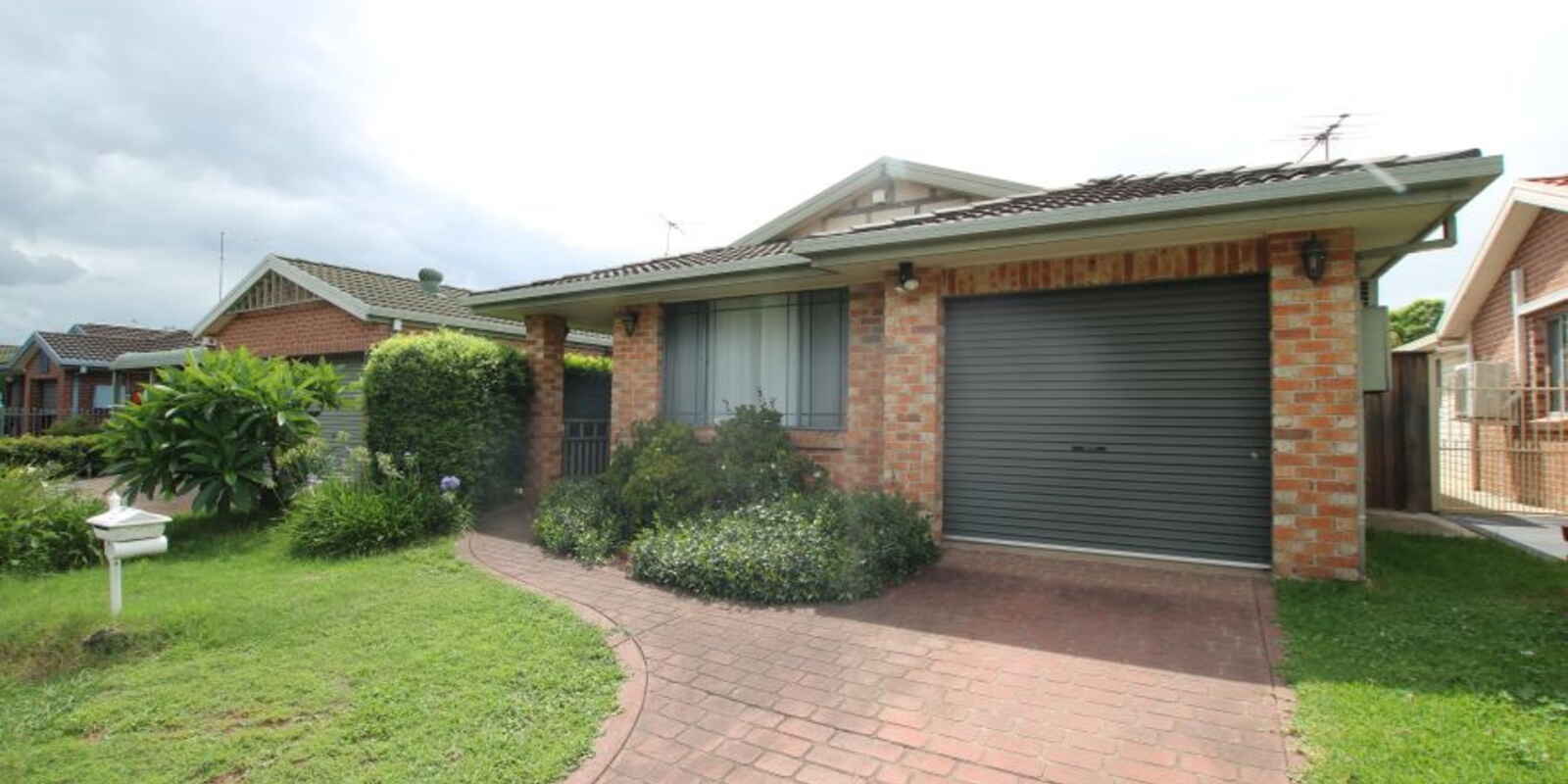 7 Dillon Place Oakhurst 7 Dillon Place Oakhurst