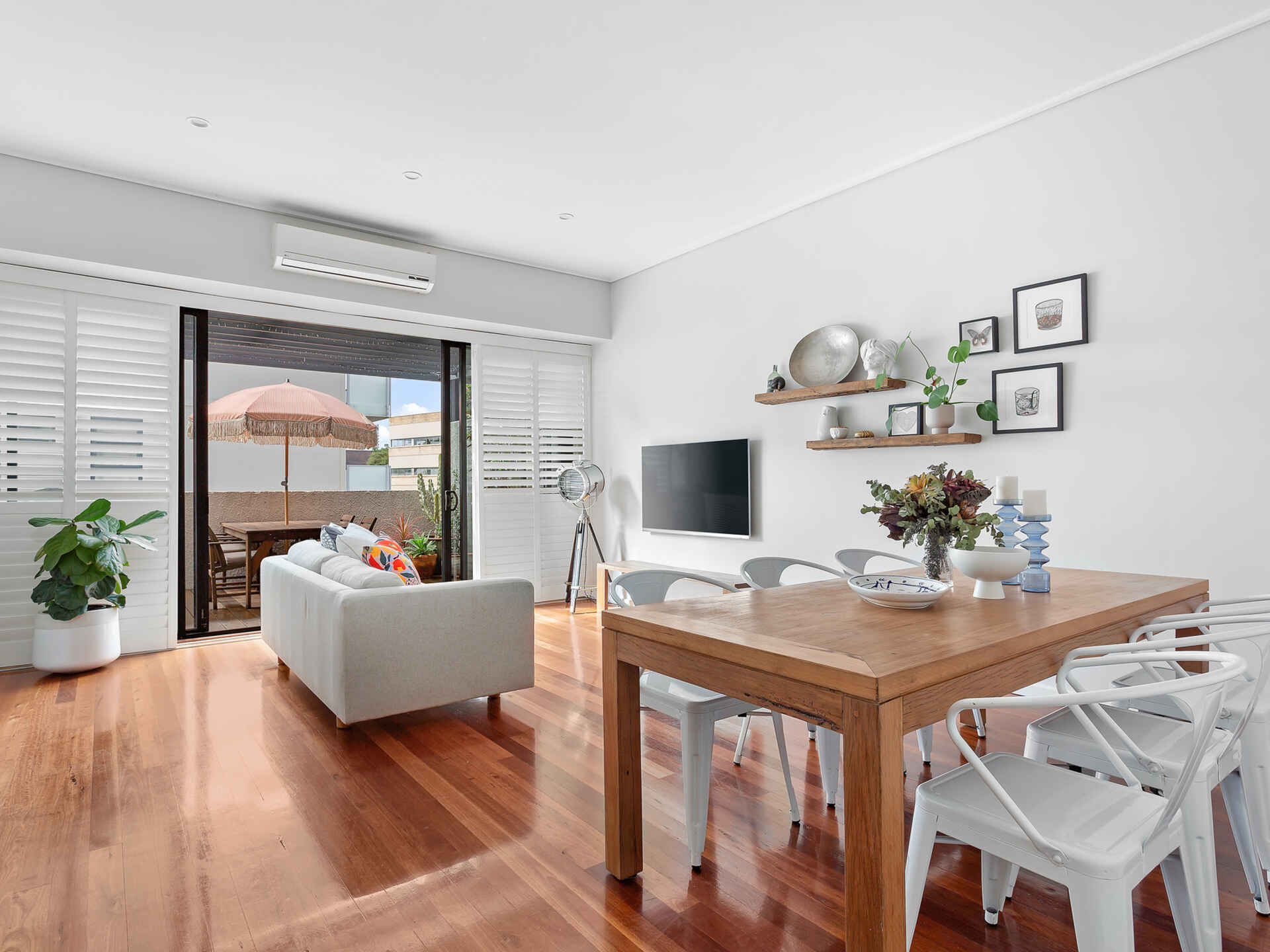 C39/240 Wyndham Street Alexandria