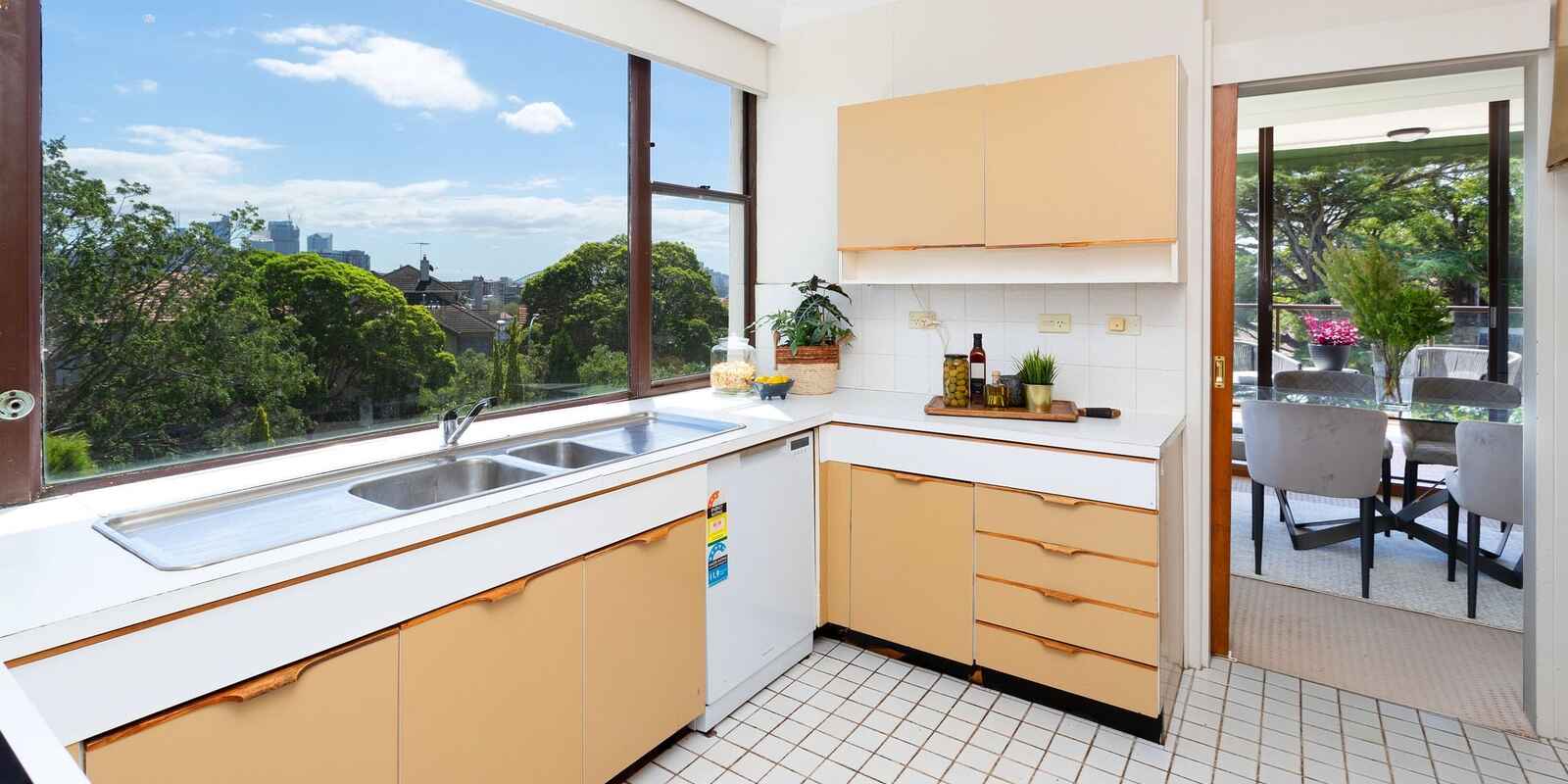 2/51 Darling Point Road Darling Point