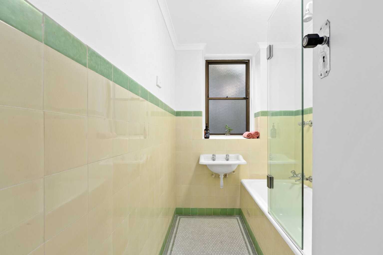4/4 Macleay Street Potts Point