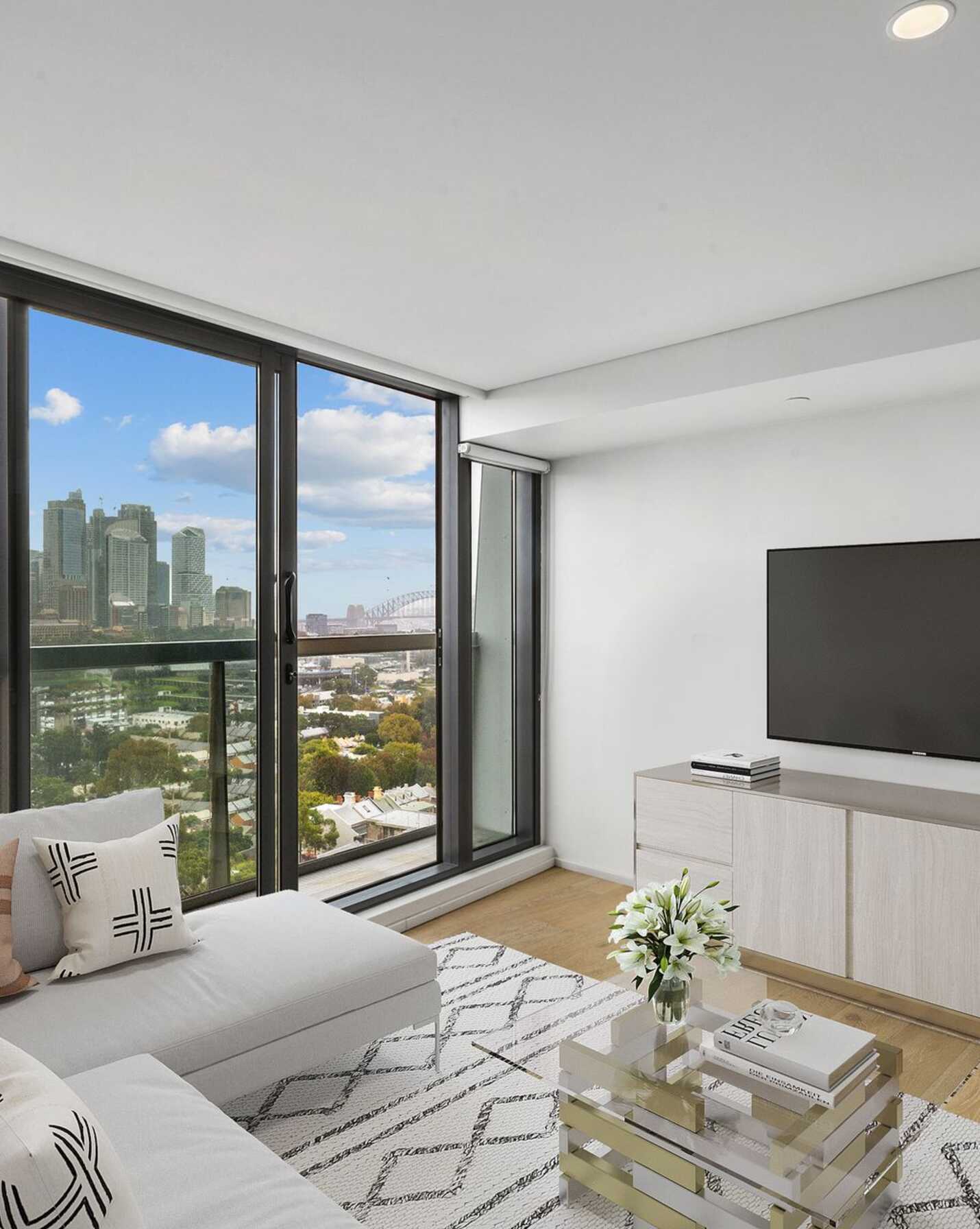 1201/226 Victoria Street Potts Point, Point - Thumbnail 2