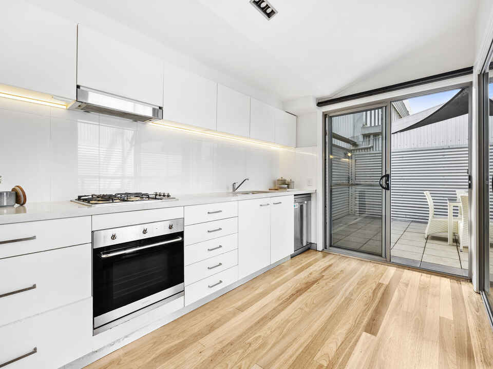 1/237 Cope Street Waterloo